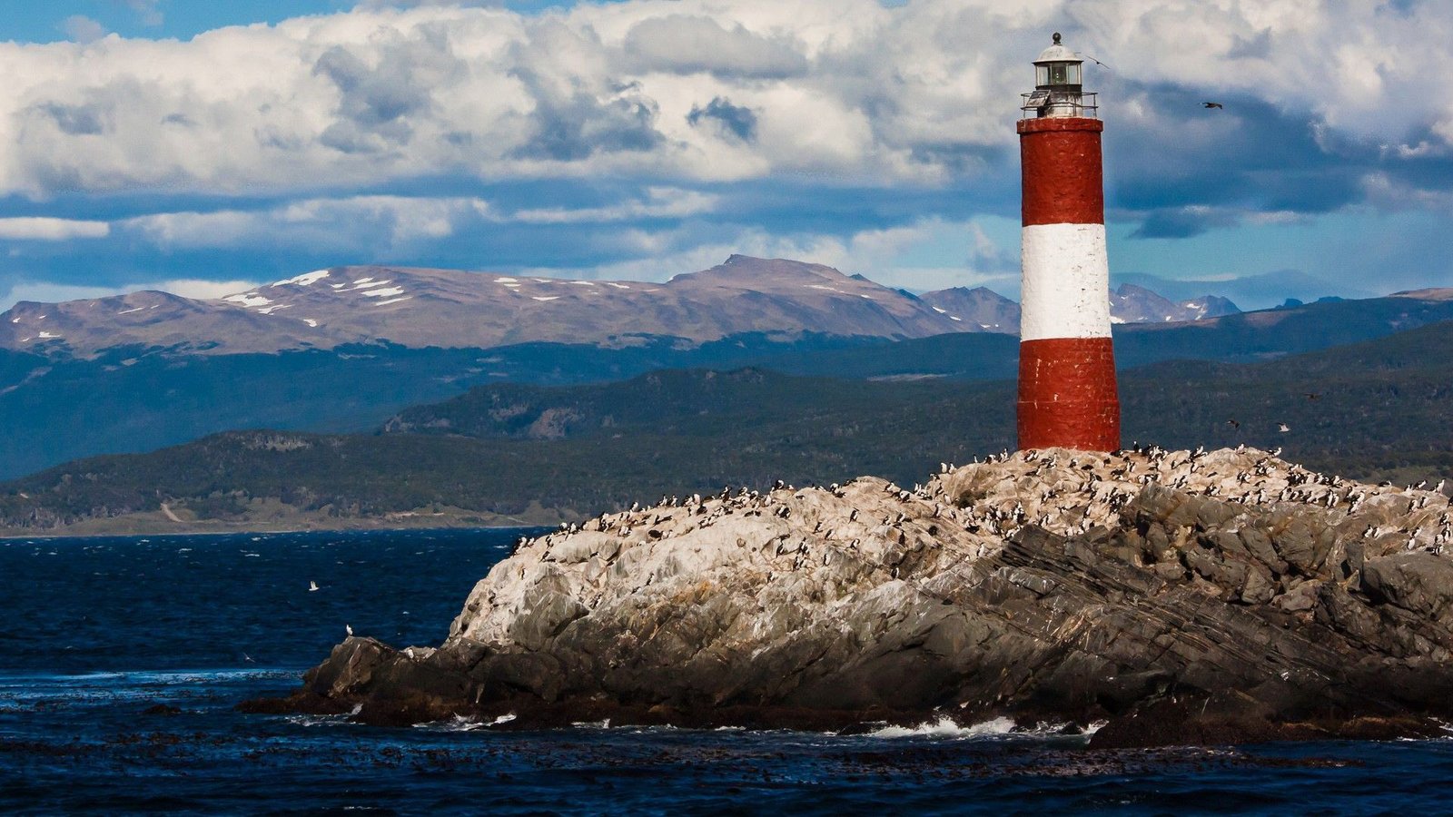 El Faro Les Eclaireurs, símbolo de Ushuaia. Aventura en Ushuaia