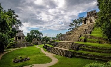 Viaje grupal aztecas y mayas 2024